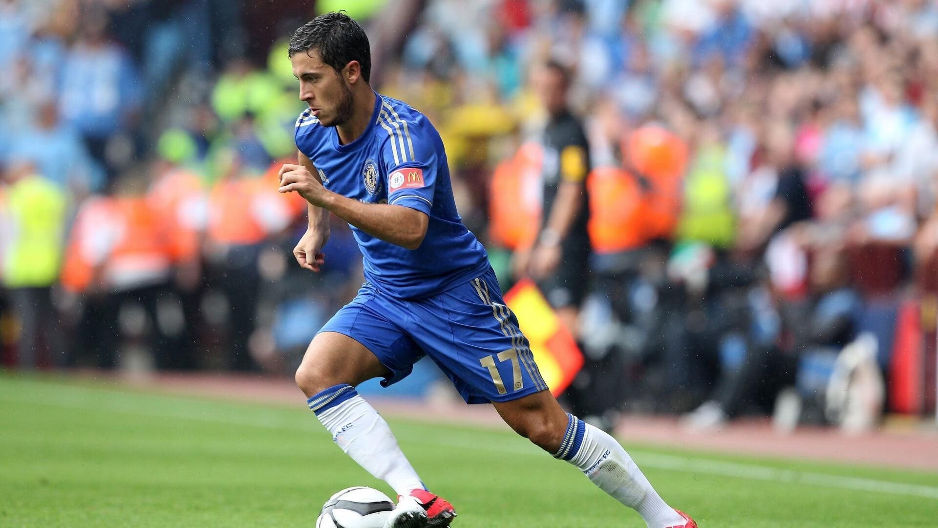 若日尼奥扛起全队，喀麦隆完胜比利亚雷亚尔，一场战术与意志的胜利